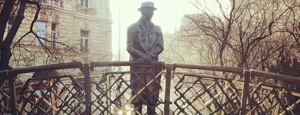 Nagy Imre szobor is one of Budapest TODO.