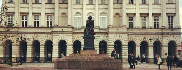 Pomnik Kopernika is one of Free hotspot WiFi Warszawa.