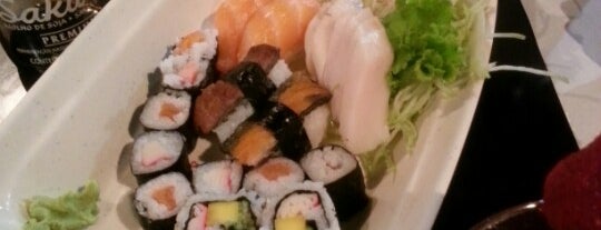 Kami Sushi is one of Tempat yang Disukai Enderson.