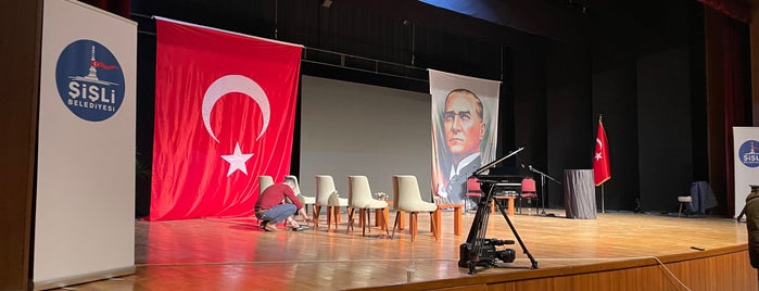 Cemil Candaş Kent Kültür Merkezi is one of Posti che sono piaciuti a Bülent.