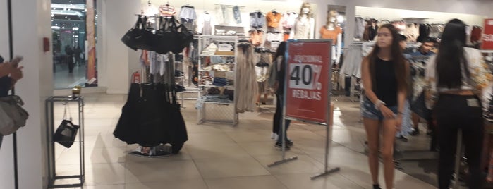 Forever 21 is one of Janeth : понравившиеся места.