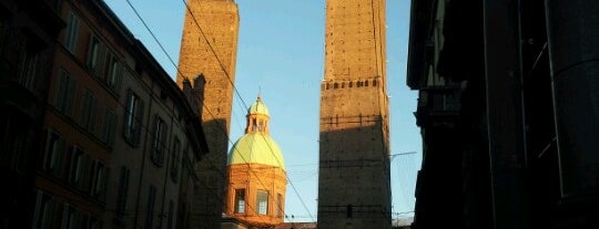 Torre Garisenda is one of Bologna and closer best places 3rd.