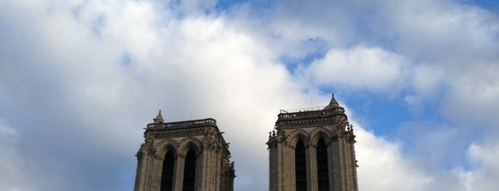 Catedral de Notre-Dame de Paris is one of Europe Itinerary.