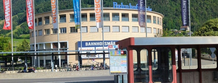 Bahnhof Brunnen is one of Gares.