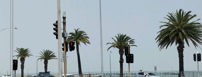 The Pier is one of Locais curtidos por Jo.
