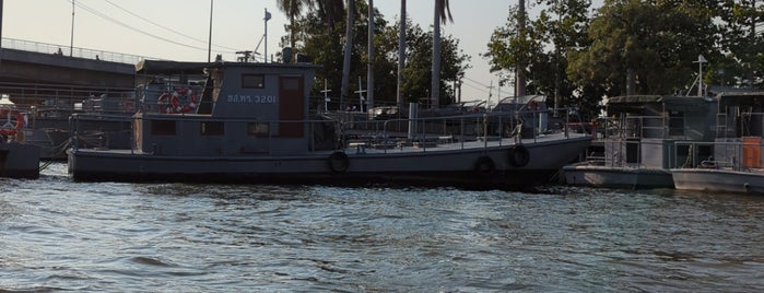National Museum of Royal Barges is one of В дорогу 3.