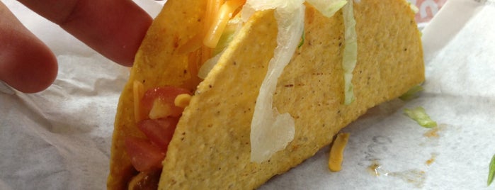 Taco Bell is one of Charleston Hot Checkins.