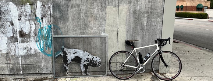 Banksy Dog is one of Artsy Fartsy.