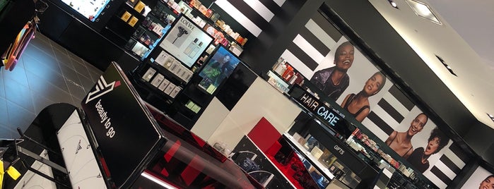 Sephora is one of Passeios Curitiba.