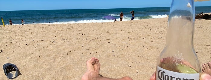 Bikini Beach is one of Punta.
