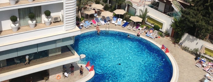 Blue Bay Platinum Hotel is one of Mehmet : понравившиеся места.