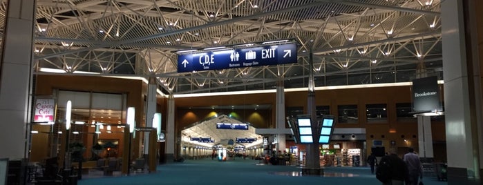 Portland International Airport (PDX) is one of airports.