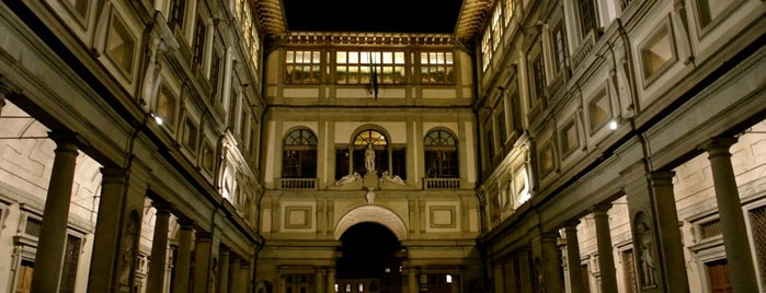 Galleria degli Uffizi is one of art museums.