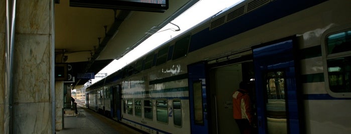 Stazione Pisa Centrale is one of train stations.