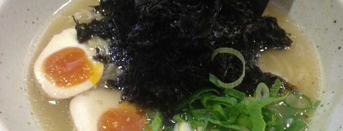 信楽茶屋 is one of Yokohama Ramen.