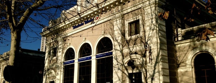 Вокзал Римини is one of train stations.