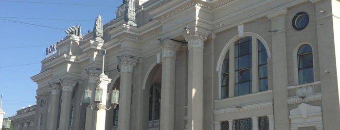 Main Odessa Train Station is one of Залізничні вокзали.