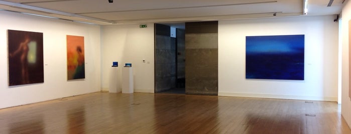 Centro de Arte Manuel de Brito (CAMB) is one of TOP Oeiras.