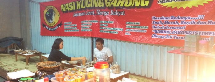 Warung Nasi Kucing Garong is one of Kuliner Jogja.