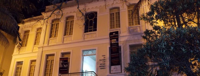 Casa da Cultura Luís Antônio Martinez Corrêa is one of Locais curtidos por Sergio M. 🇲🇽🇧🇷🇱🇷.