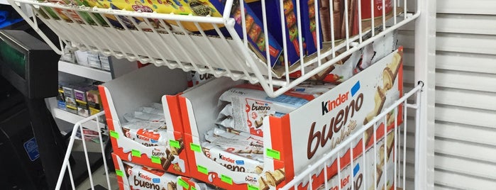 Messios Supermarket is one of Bego'nun Beğendiği Mekanlar.