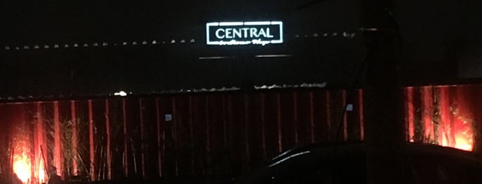 Central Container Plaza is one of Posti che sono piaciuti a Antonio Carlos.