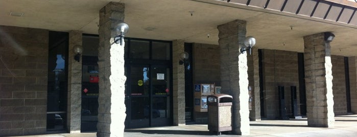US Post Office is one of Tempat yang Disukai Richard.
