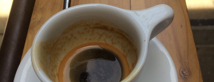 Intelligentsia Coffee & Tea is one of Matei : понравившиеся места.