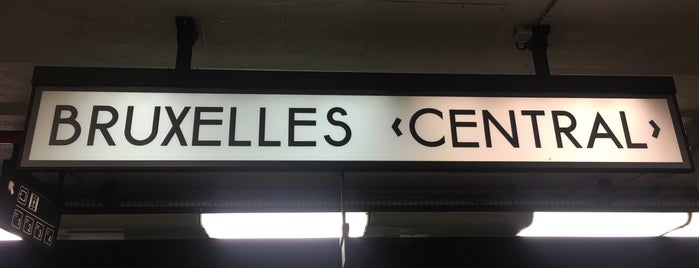 Gare de Bruxelles-Central / Station Brussel-Centraal is one of Alan'ın Beğendiği Mekanlar.