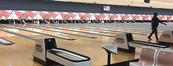 AMF Country Club Lanes is one of Baltimore To-Do List.