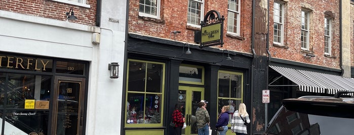 The Paula Deen Store is one of Nashville .