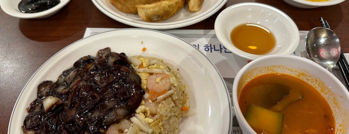 베이징코야 is one of Seoul Eats.
