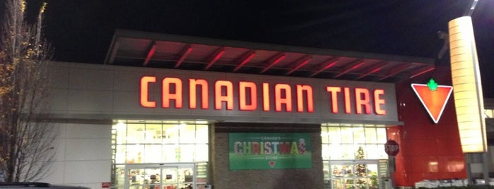 Canadian Tire is one of Kristineさんのお気に入りスポット.