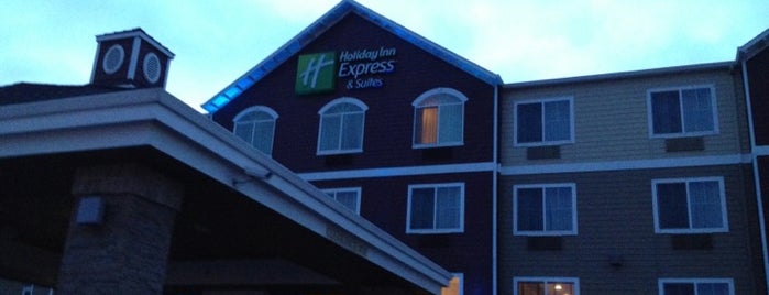 Holiday Inn Express & Suites Seaside-Convention Center is one of Hotel Life - PST, AKST, HST.