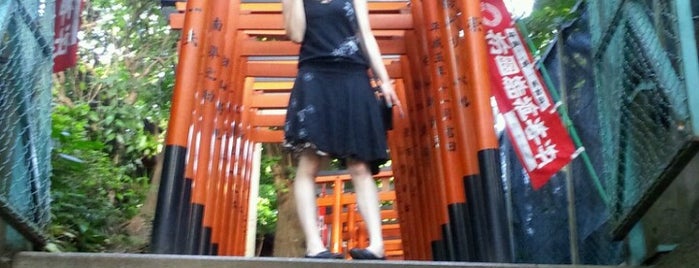 花園稲荷神社 is one of #SHRINEHOPPERS.