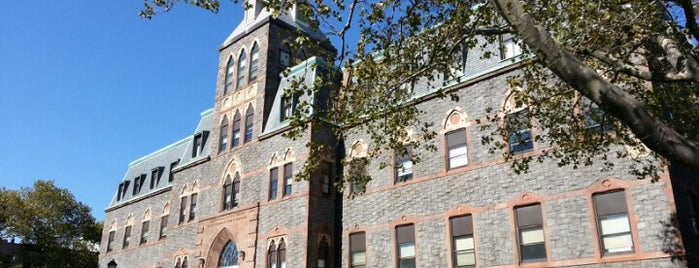 Stevens Institute of Technology is one of Lugares favoritos de Divy.