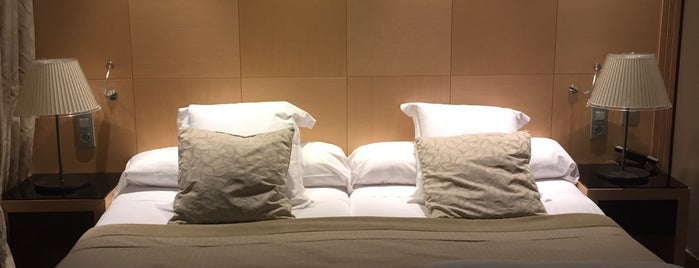 Hotel Nexus is one of Ro 님이 좋아한 장소.