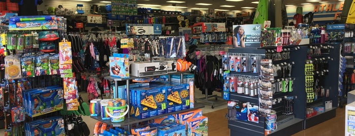 Big 5 Sporting Goods is one of Livermore.