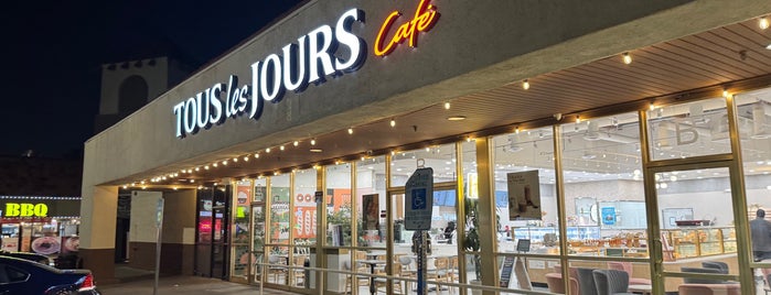 Tous Les Jours Cafe is one of Keepers.