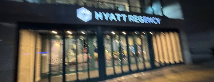 Hyatt Regency San Francisco Airport is one of Hotels 1.