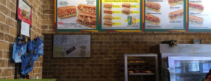 SUBWAY is one of Tempat Makan.