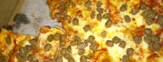 Randy's Pizza is one of The 15 Best Places for Lunch Spot in Durham.