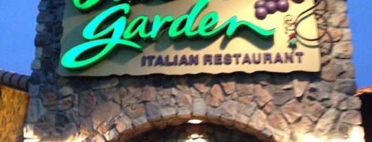 Olive Garden is one of Kyra’s Liked Places.