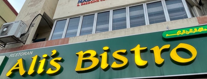 Ali's Bistro (Nasi Kandar Pulau Pinang) is one of Favorite Food.