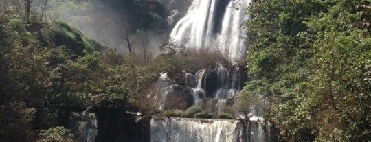 Tee-Lor-Rae Waterfall is one of ตาก, สุโขทัย, กำแพงเพชร.