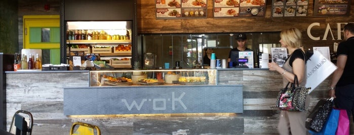 W.O.K is one of Özge 님이 좋아한 장소.