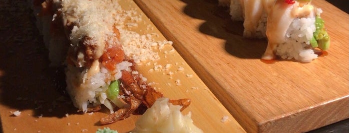 Agami Contemporary Sushi is one of Posti che sono piaciuti a Andre.