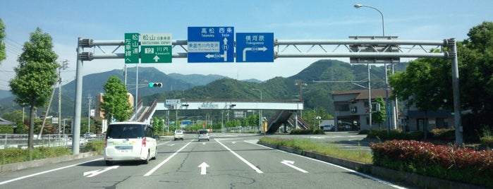 斉院ノ木交差点 is one of 交差点（愛媛県*四国中央市外）.