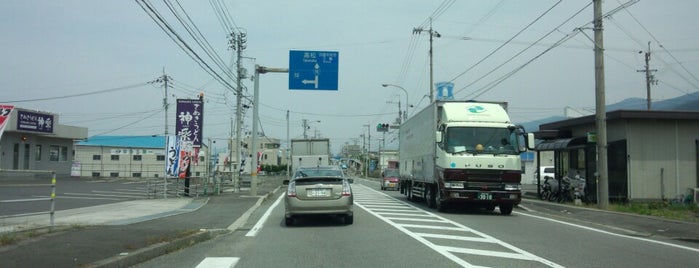 津根交差点 is one of 愛媛県東予地方の交差点.