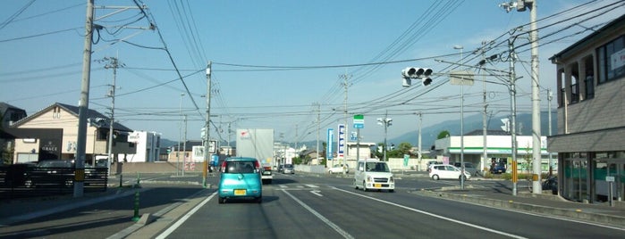 西の端交差点 is one of 愛媛県東予地方の交差点.